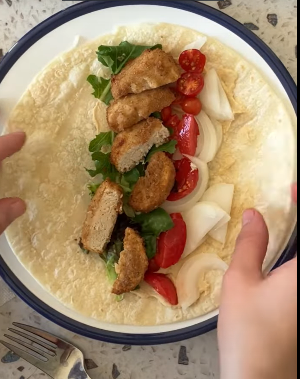 Wholesome Hummus Wrap Recipe: A Quick and Tasty Snack or Lunch Option!